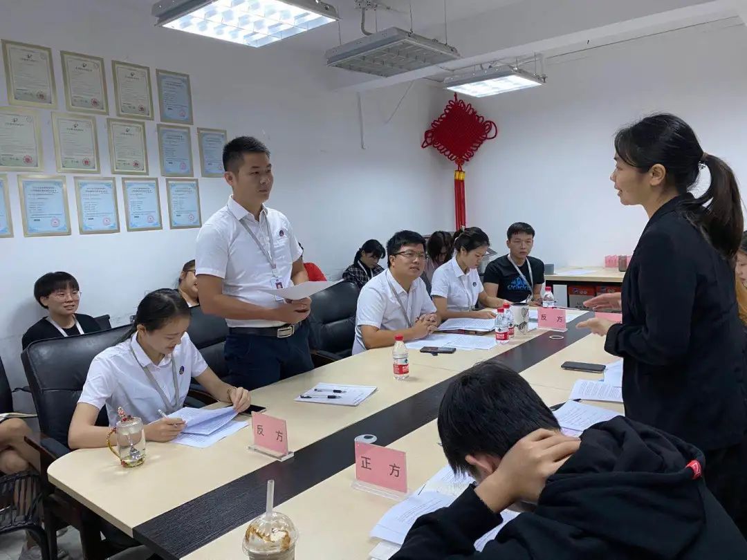 辩论赛|唇枪舌战，以理服人