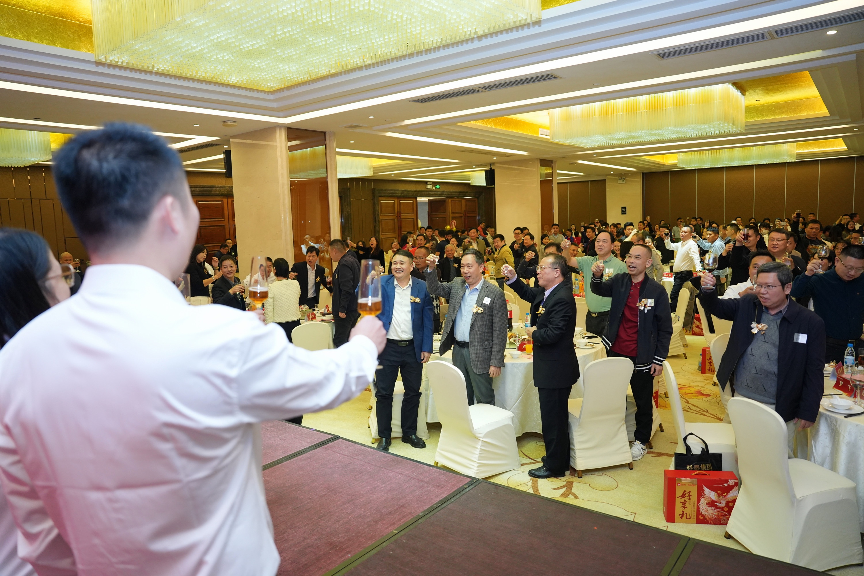 携手十五载，共创新未来｜科泰集团十五周年庆典晚宴圆满落幕