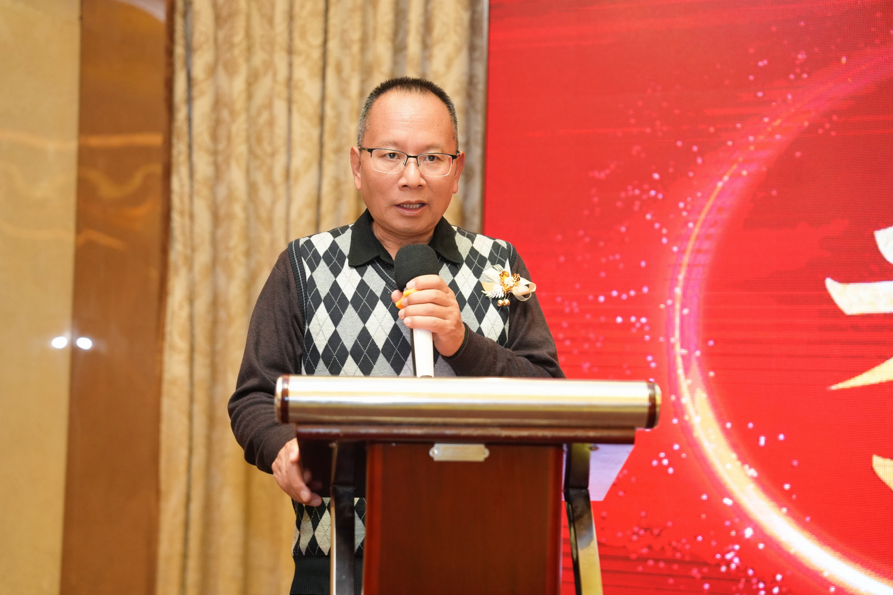 携手十五载，共创新未来｜科泰集团十五周年庆典晚宴圆满落幕