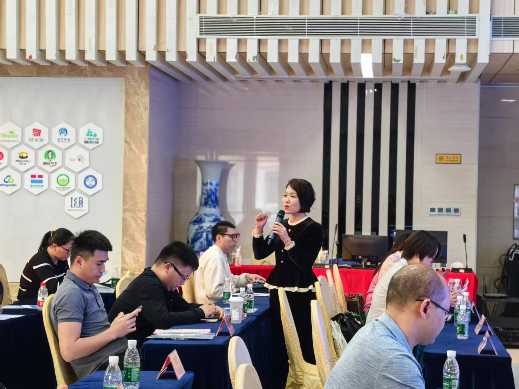 杨双林专家代表受邀参加2025年广东省高新技术企业培育政策宣讲活动(清远站)